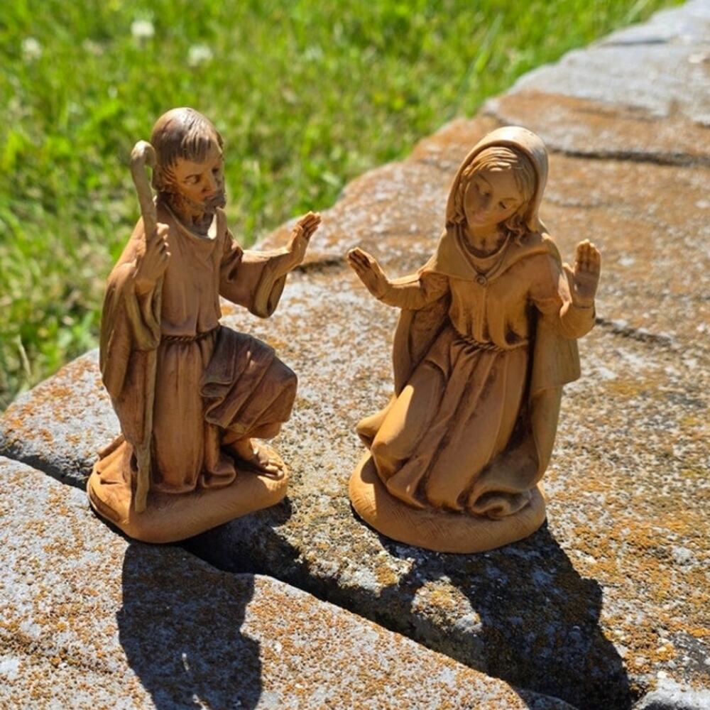 VTG 1983 Depose Italy 4" Set of Mary & Joseph Figurines Nativity